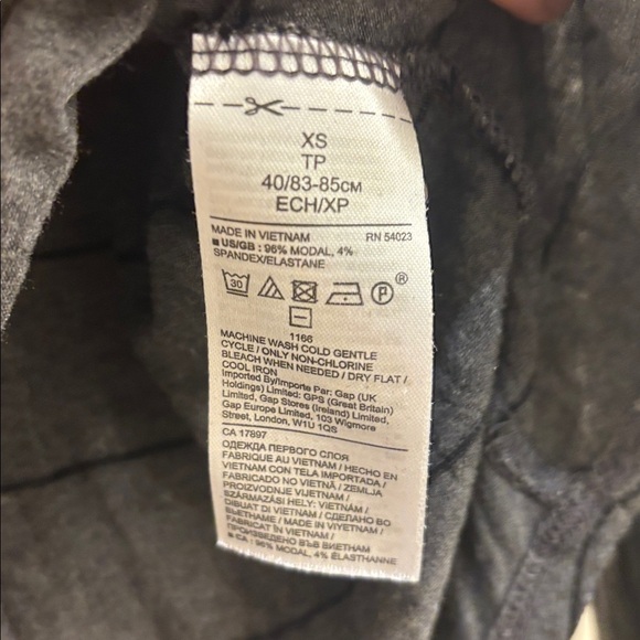 Banana Republic Charcoal Striped Long Sleeve Tee - Picture 7 of 10